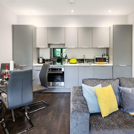 Homely - Watford Premier Apartments Exteriér fotografie